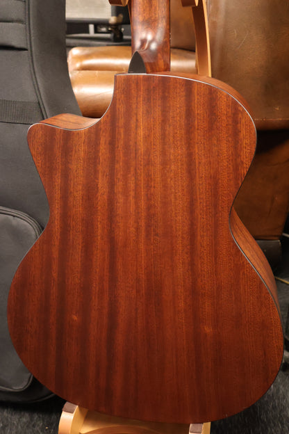 Eastman AC122-2CE Grand Auditorium