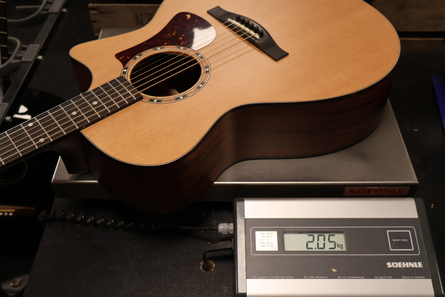 Eastman AC122-2CE Grand Auditorium