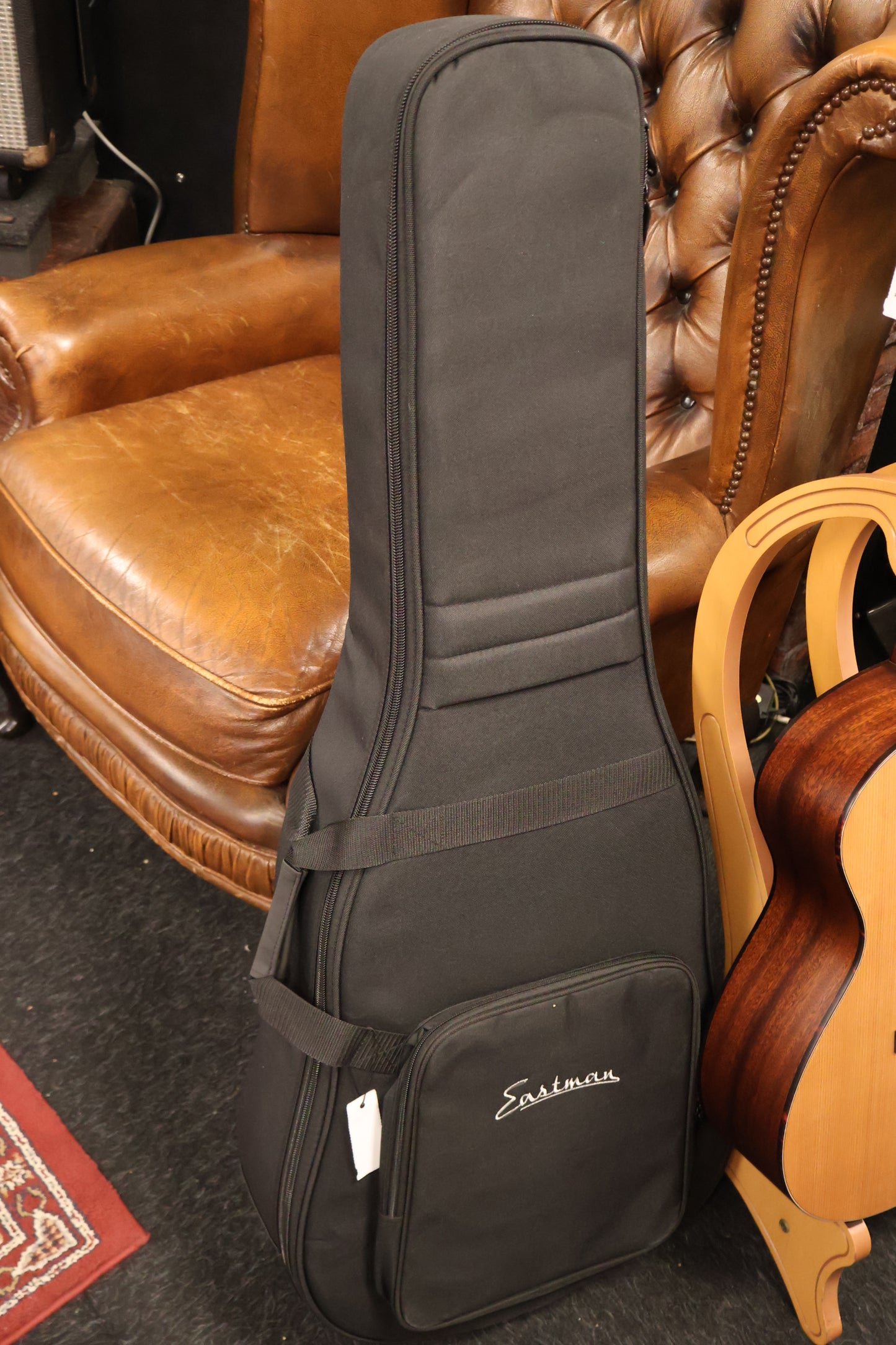 Eastman AC122-2CE Grand Auditorium