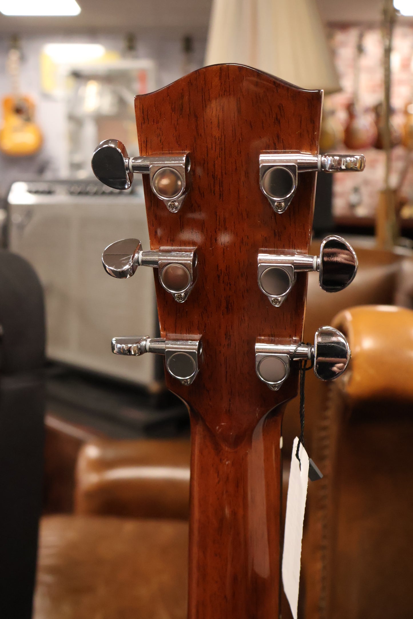 Eastman AC122-1CE-DLX Grand Auditorium Deluxe