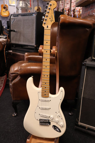 Fender Standard Stratocaster Mexico Olympic White (USED)