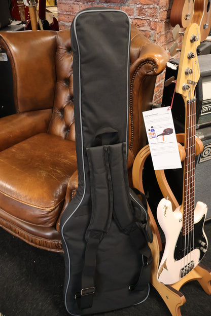 Sandberg California V 4-String Short Scale Hardcore Aged Shell Pink Bass Guitar