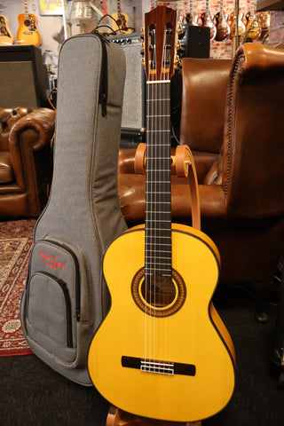 Salvador Cortez Sevillana B/Y All Solid Performer Series flamenco guitar