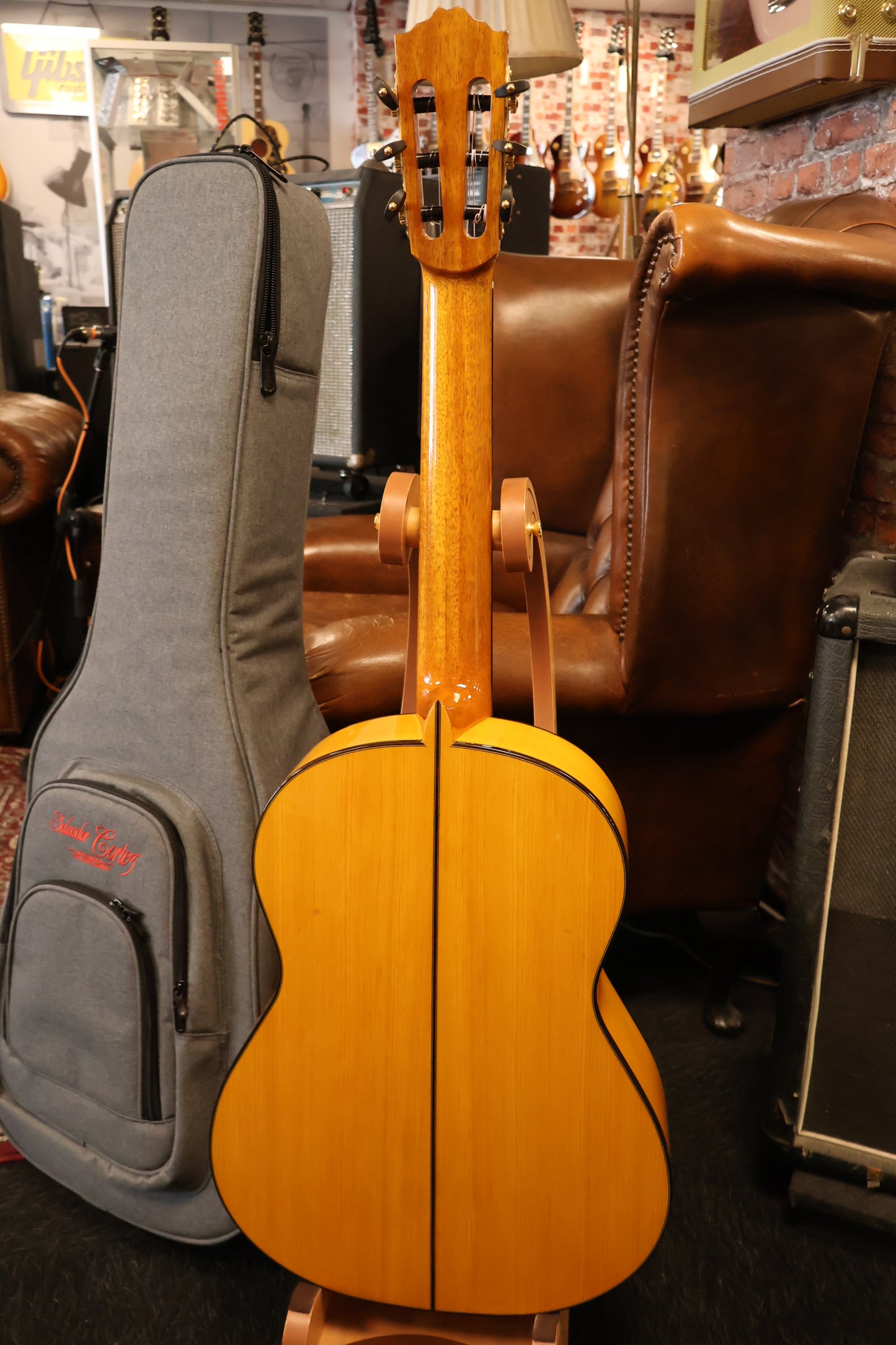 Salvador Cortez Sevillana B/Y All Solid Performer Series flamenco guitar