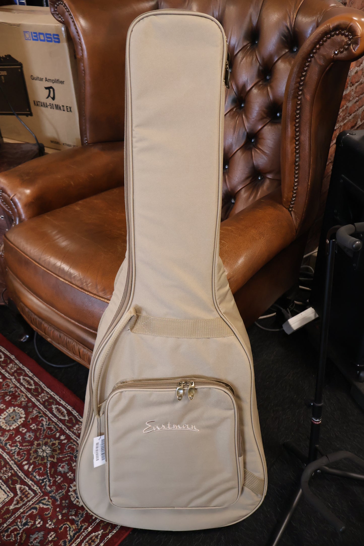 Eastman PCH3-GACE-CLA Grand Auditorium with Electronics