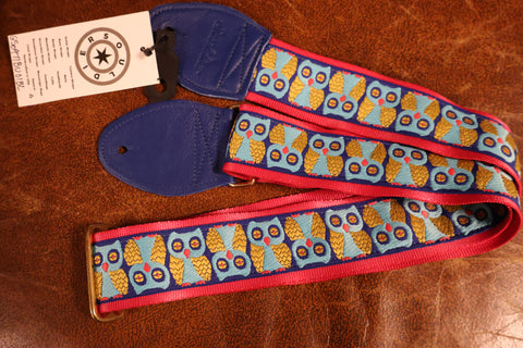 Souldier GS0970 - Owl Blue on Pink Guitar Strap