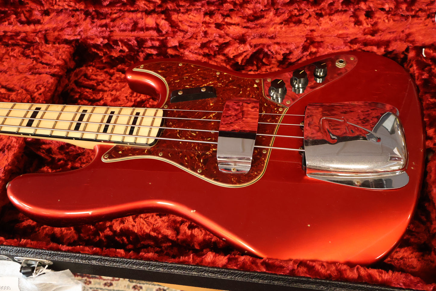 Fender '68 Jazz Bass Journeyman Relic - Aged Candy Apple Red