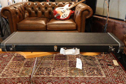 Fender '68 Jazz Bass Journeyman Relic - Aged Candy Apple Red