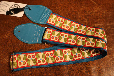 Souldier GS0970 - Owl Red on Turquoise Guitar Strap