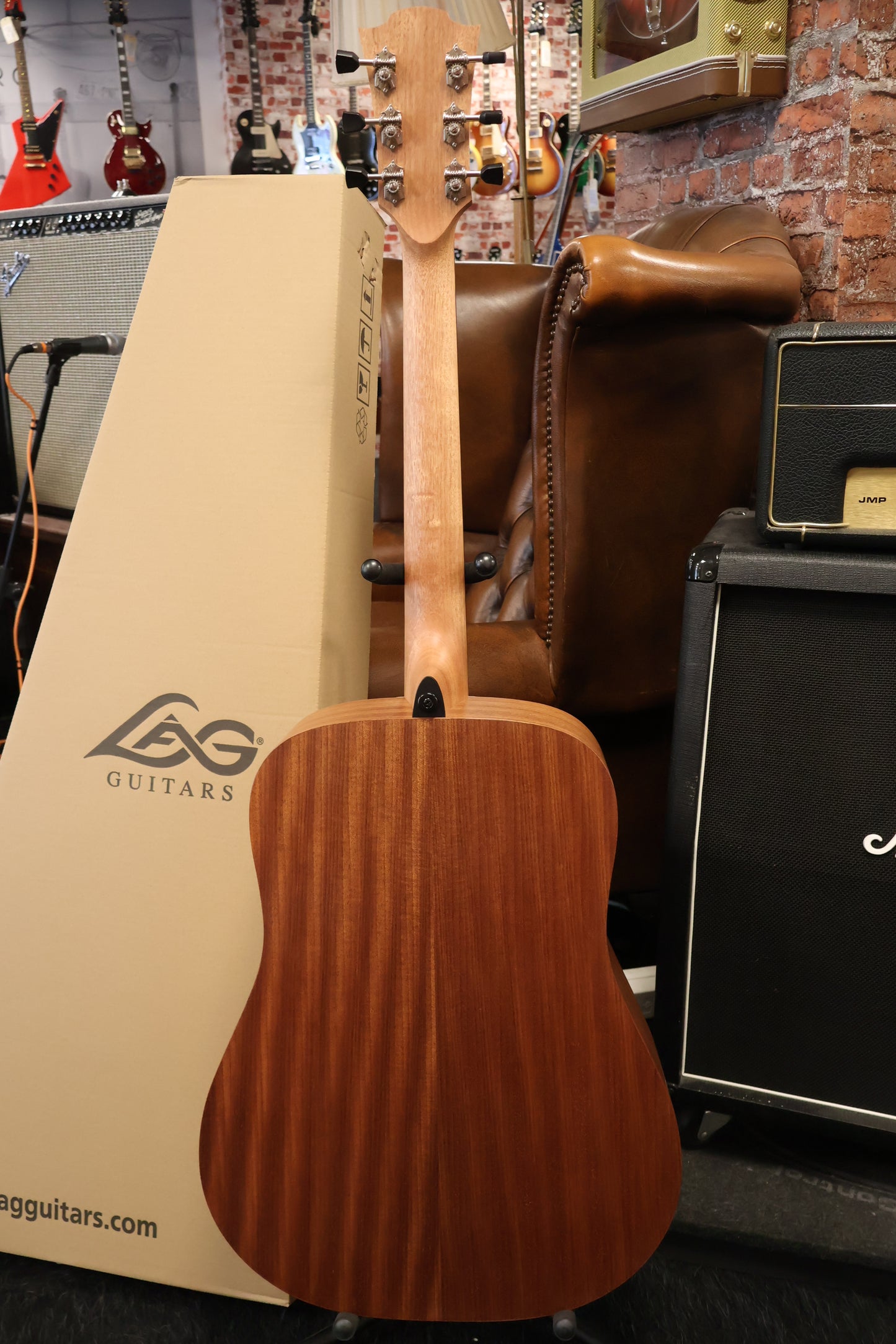 Lag TL70D-NAT Tramontane Dreadnought Lefty