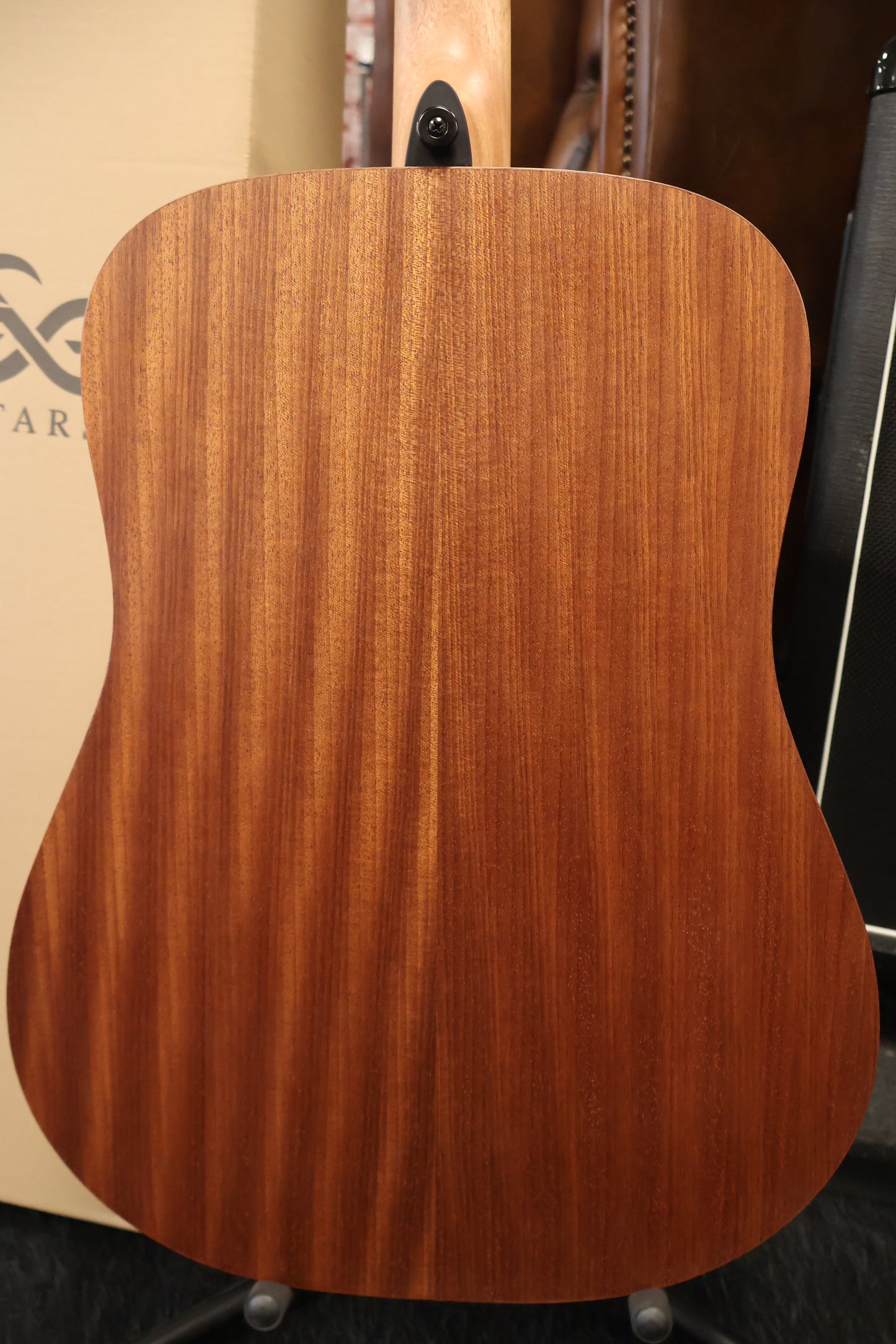 Lag TL70D-NAT Tramontane Dreadnought Lefty