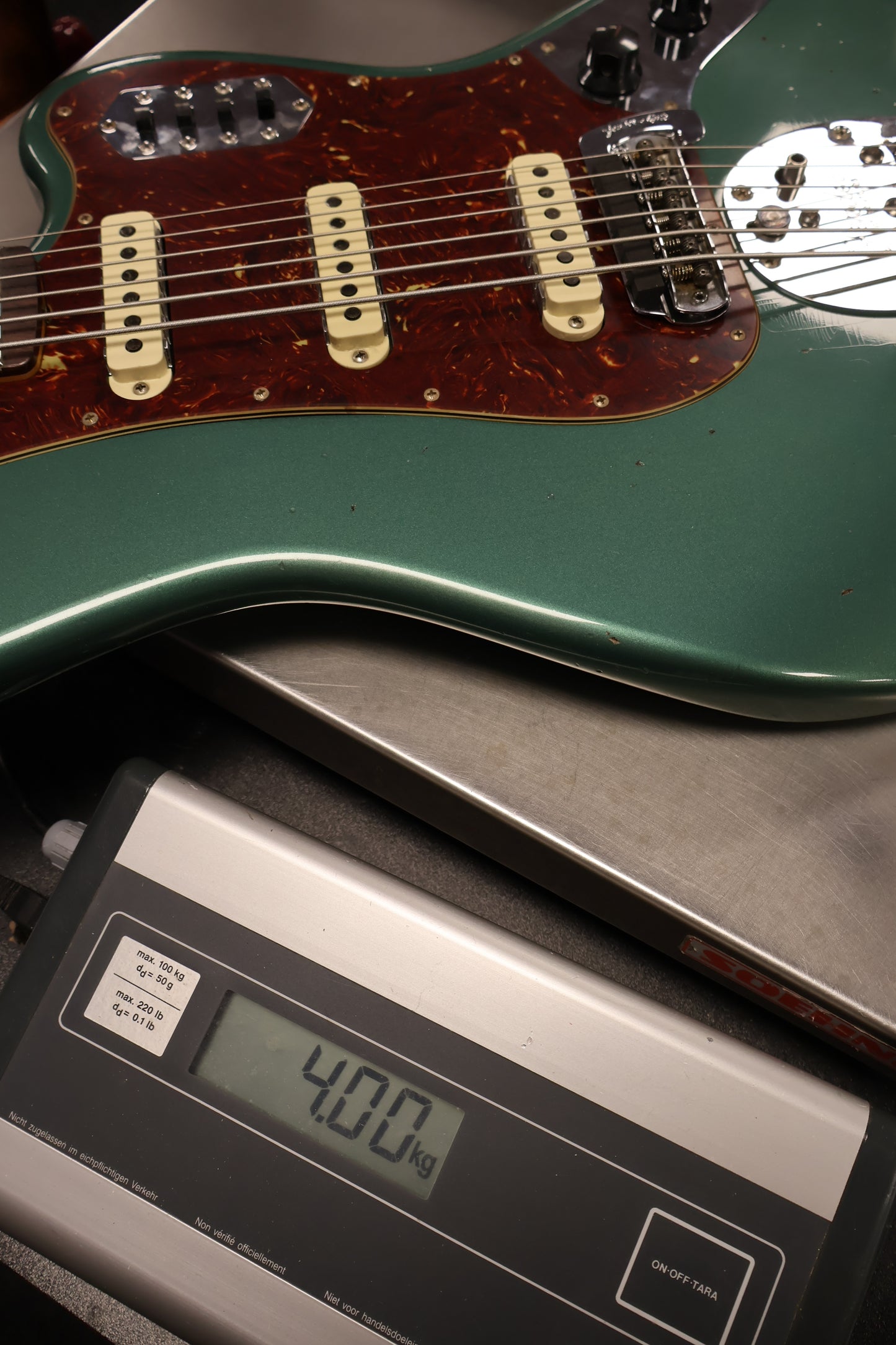 Fender Custom Shop Bass VI Journeyman Relic - Aged Sherwood Green Metallic