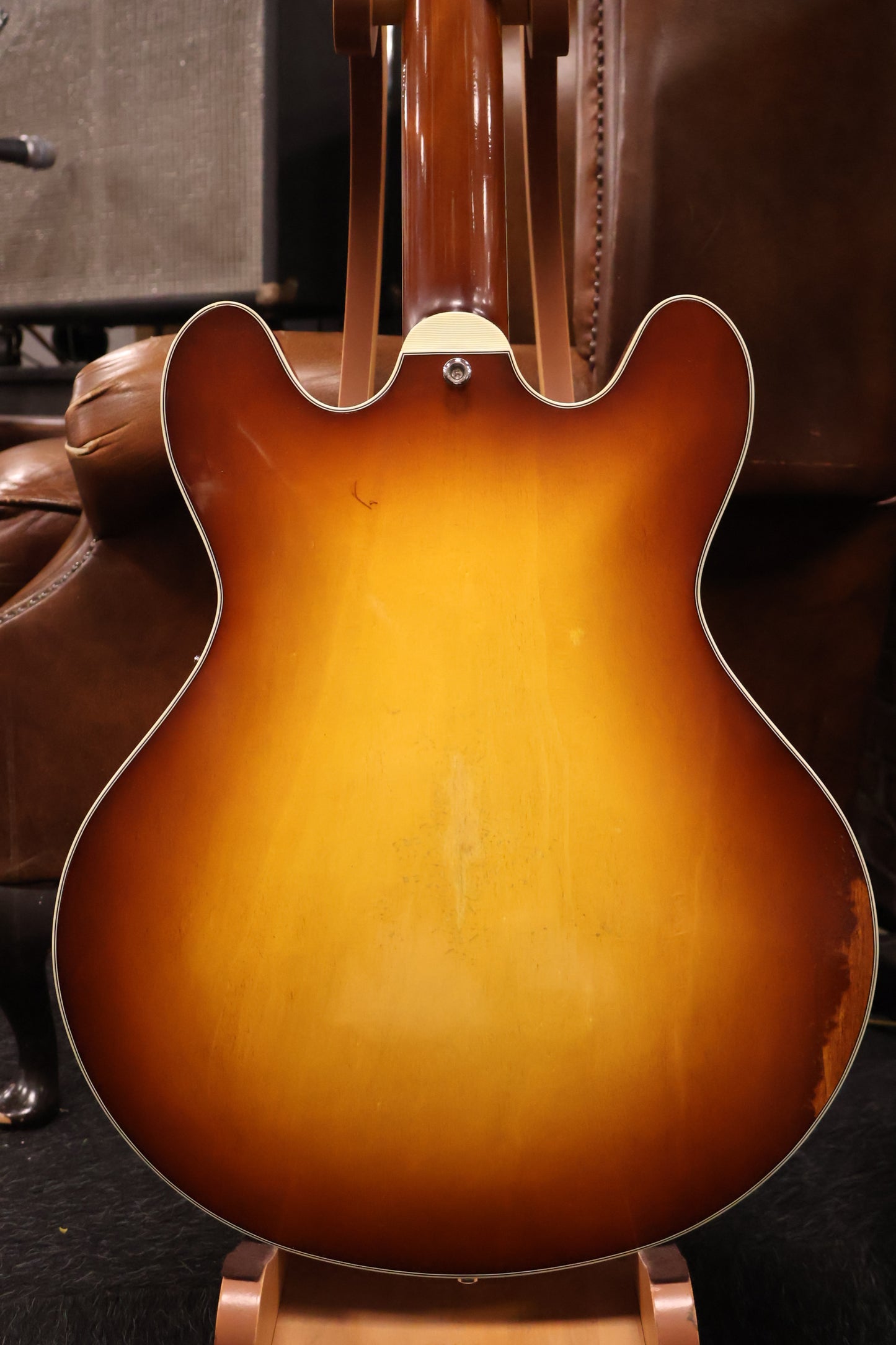 Eastman T64/v Goldburst Bigsby