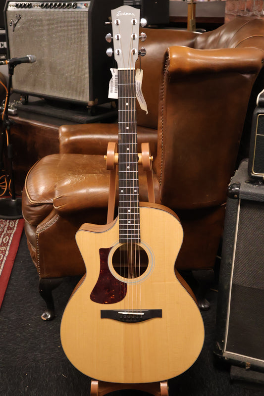 Eastman AC222LCE Left-Handed Grand Auditorium with gigbag