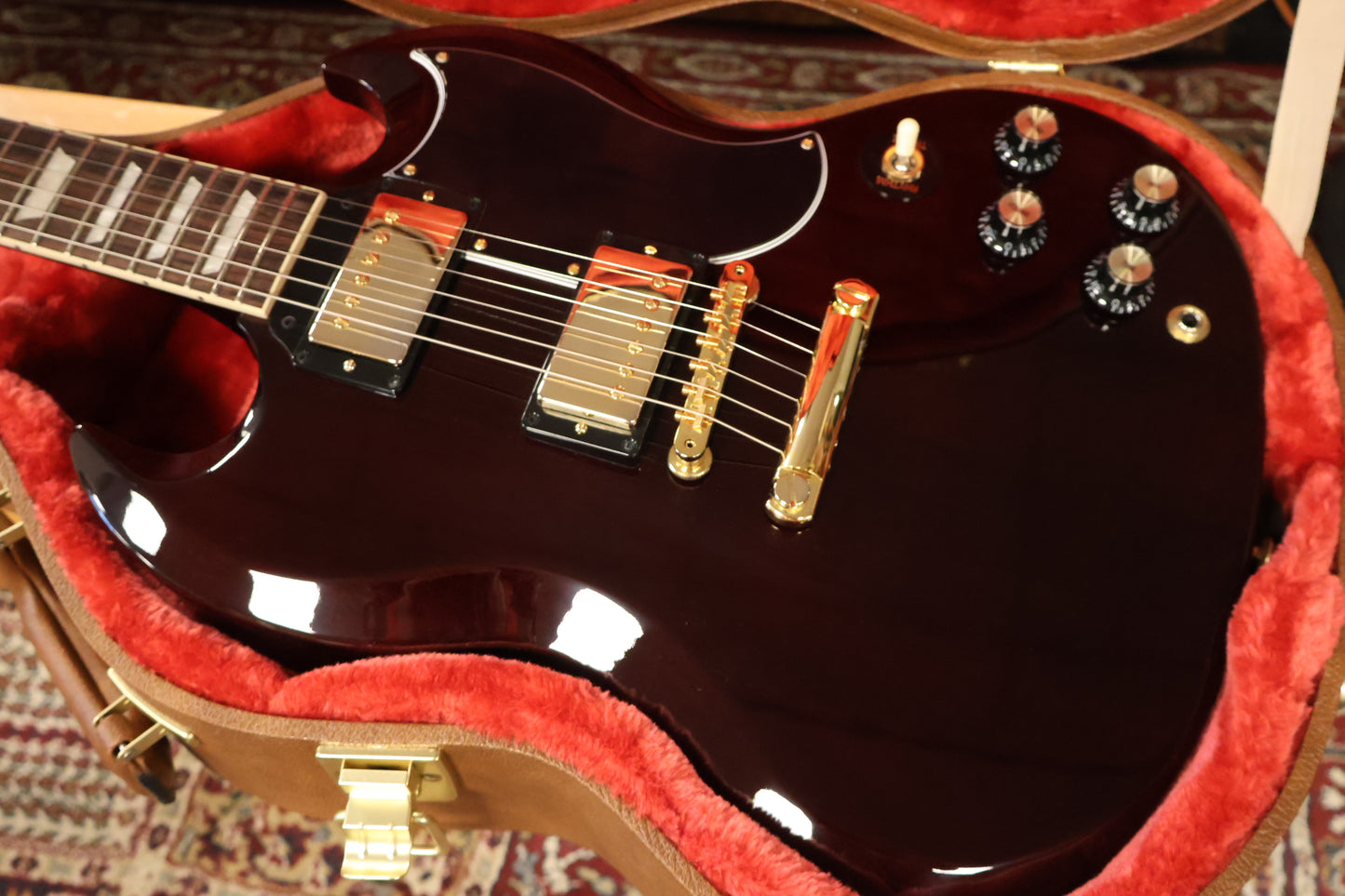 Gibson SG 61 Aged Cherry Gold Hardware