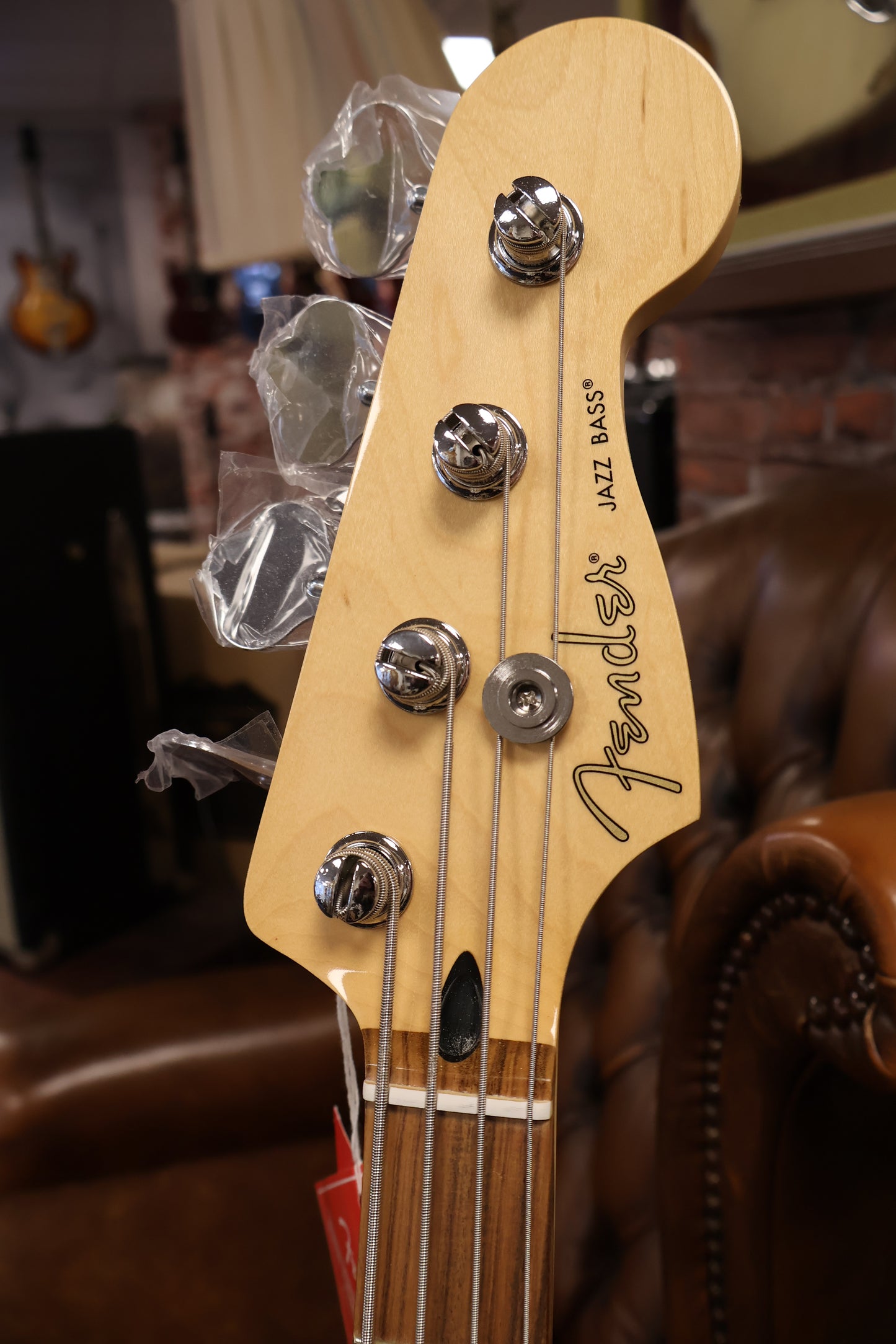 Fender Player Jazz Bass Pau Ferro Fingerboard Polar White
