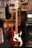 Fender Player Precision Bass  Pau Ferro Fingerboard Candy Apple Red