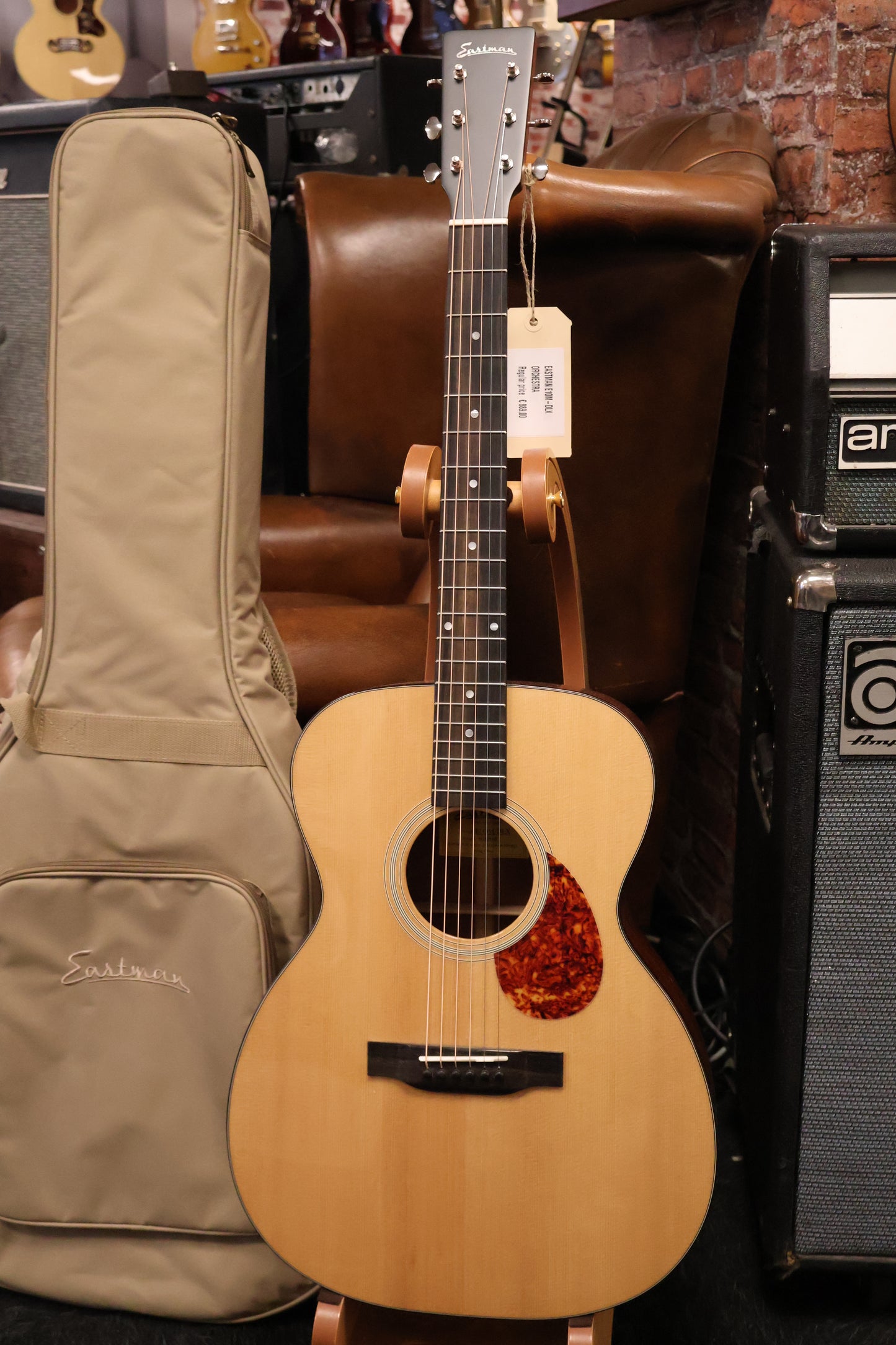 Eastman E1OM-DLX Orchestra