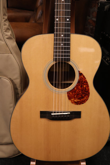 Eastman E1OM-DLX Orchestra