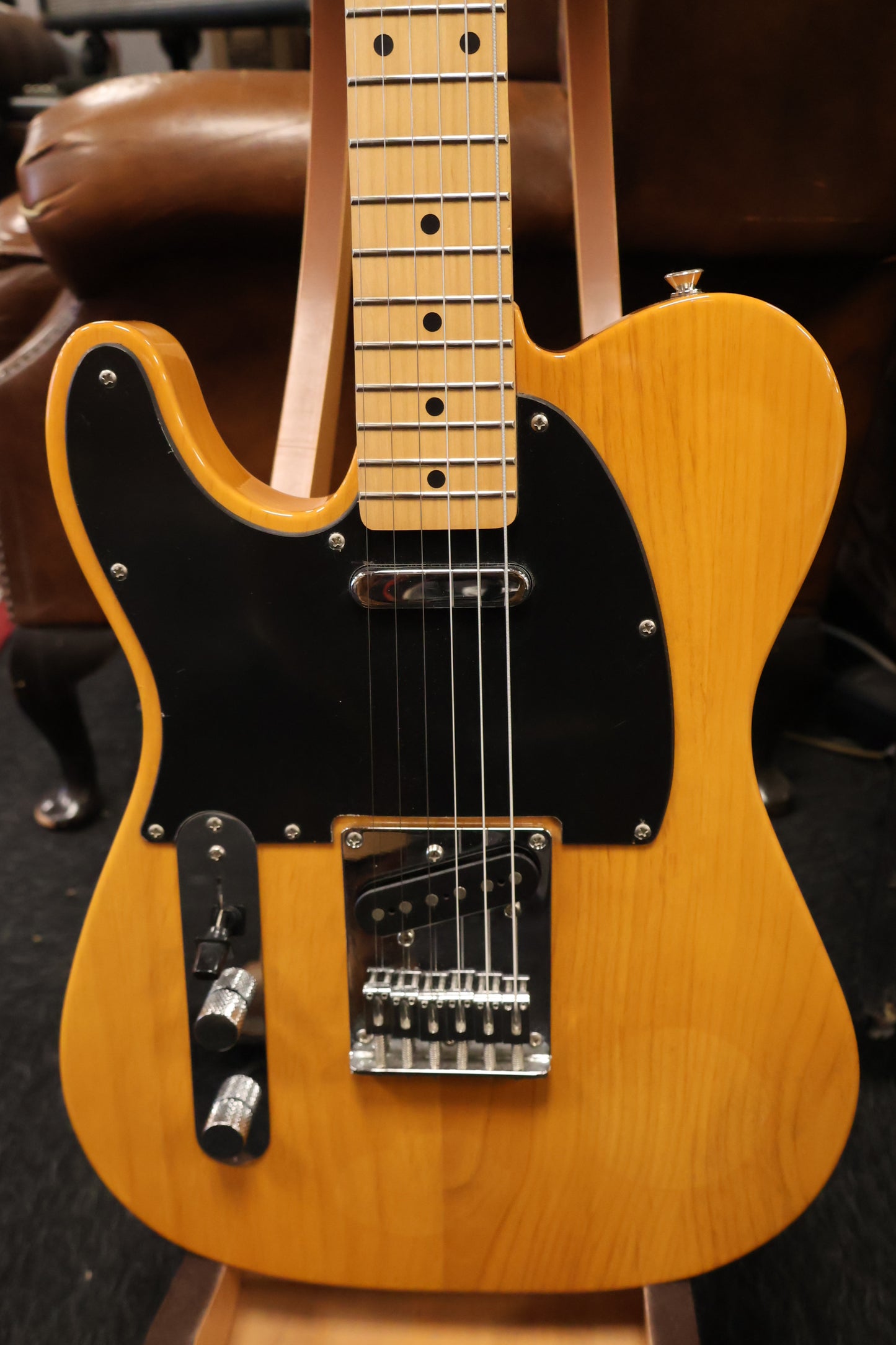Squier Affinity Series Telecaster Left-Handed Butterscotch Blonde (USED)