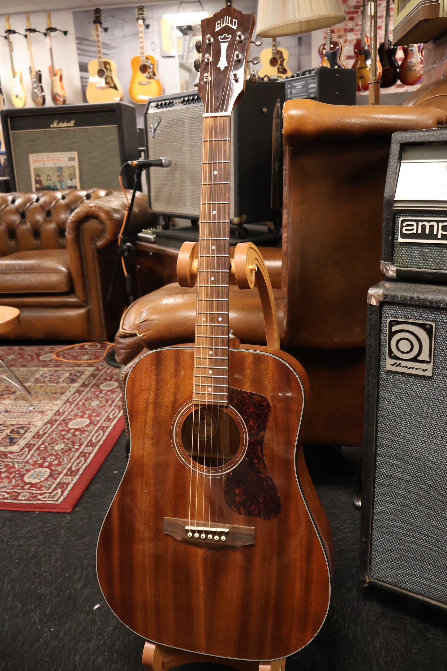 Guild M-120 Dreadnought all solid (USED)