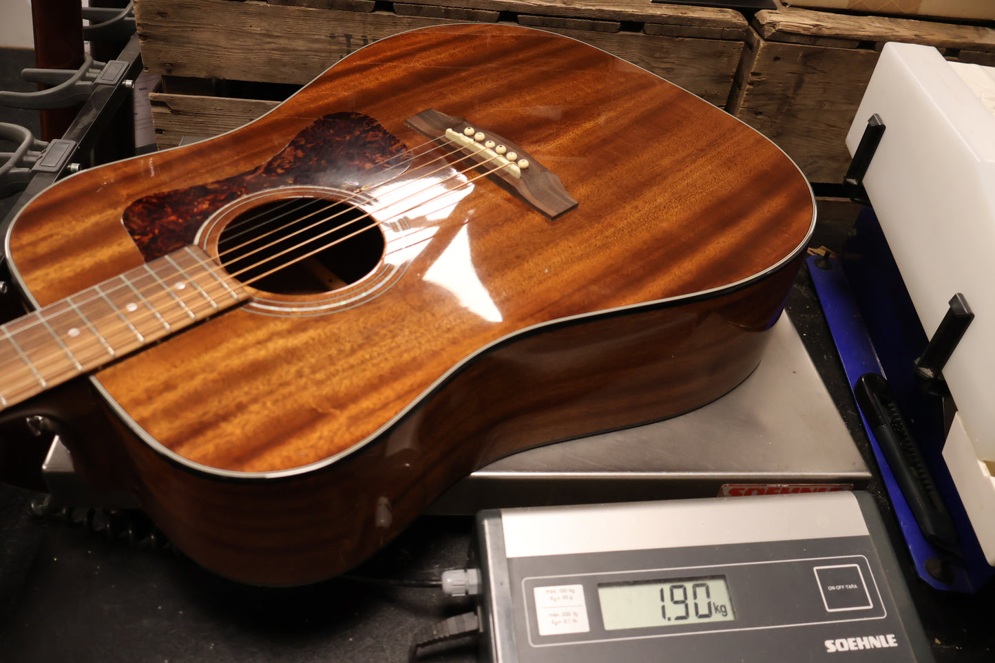 Guild M-120 Dreadnought all solid (USED)