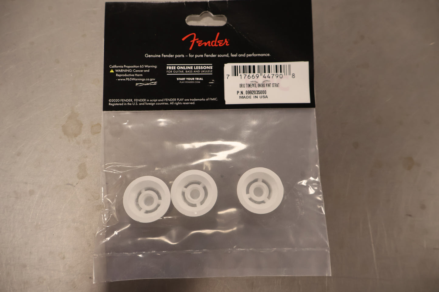 Fender Stratocaster Knobs, White (Volume, Tone, Tone) (3)