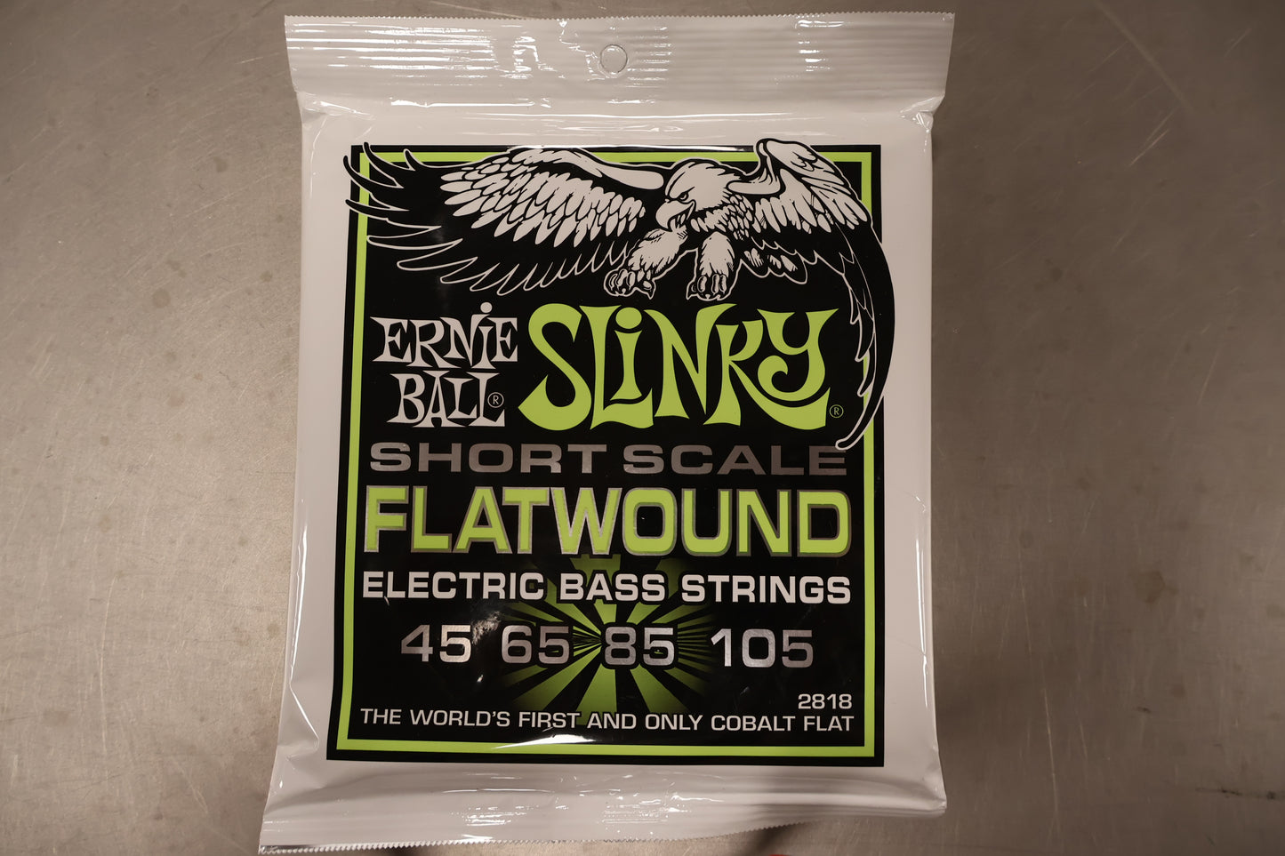 Ernie Ball 2818 Flatwound Short Scale 45-105 bass strings