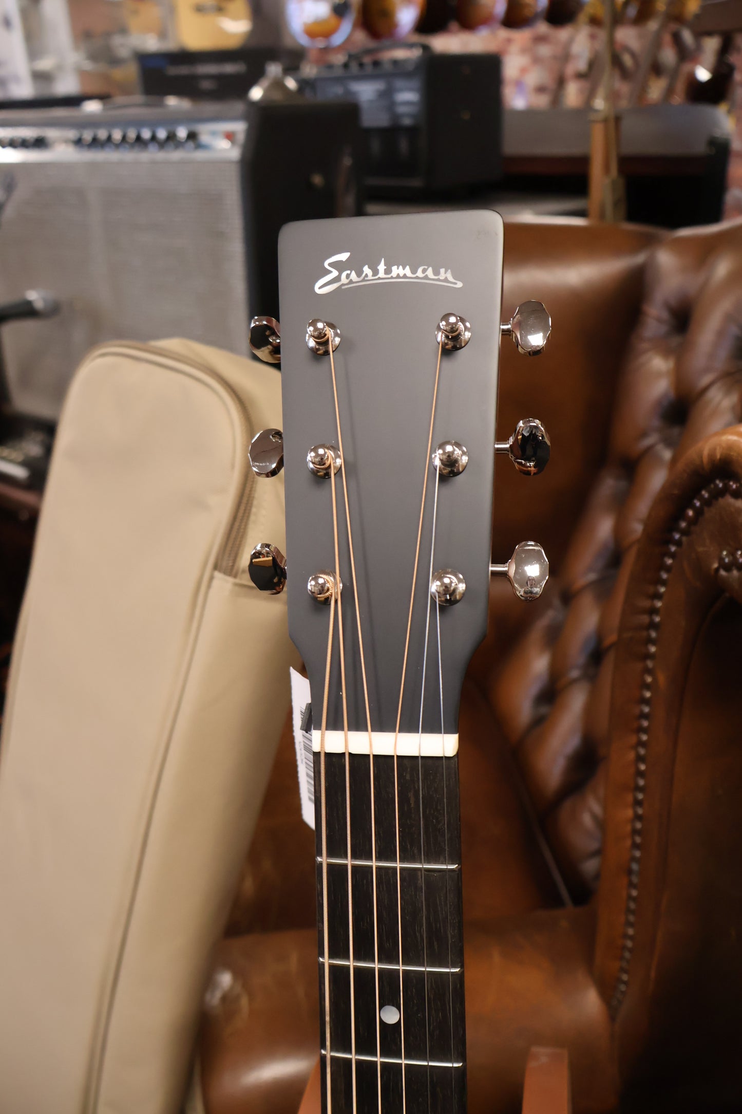 Eastman E2D Dreadnought (B-Stock)