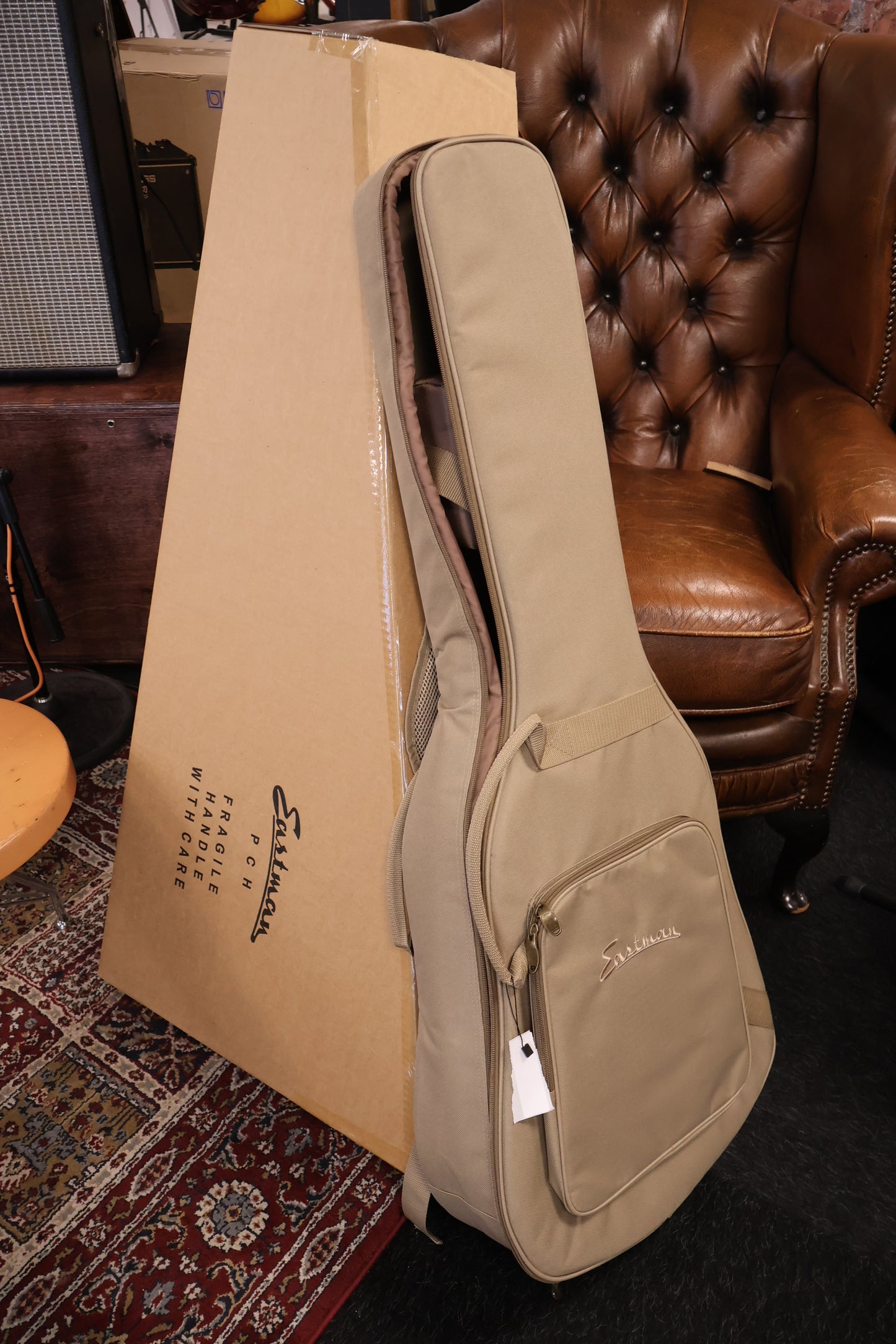 Eastman PCH1-D  Natural