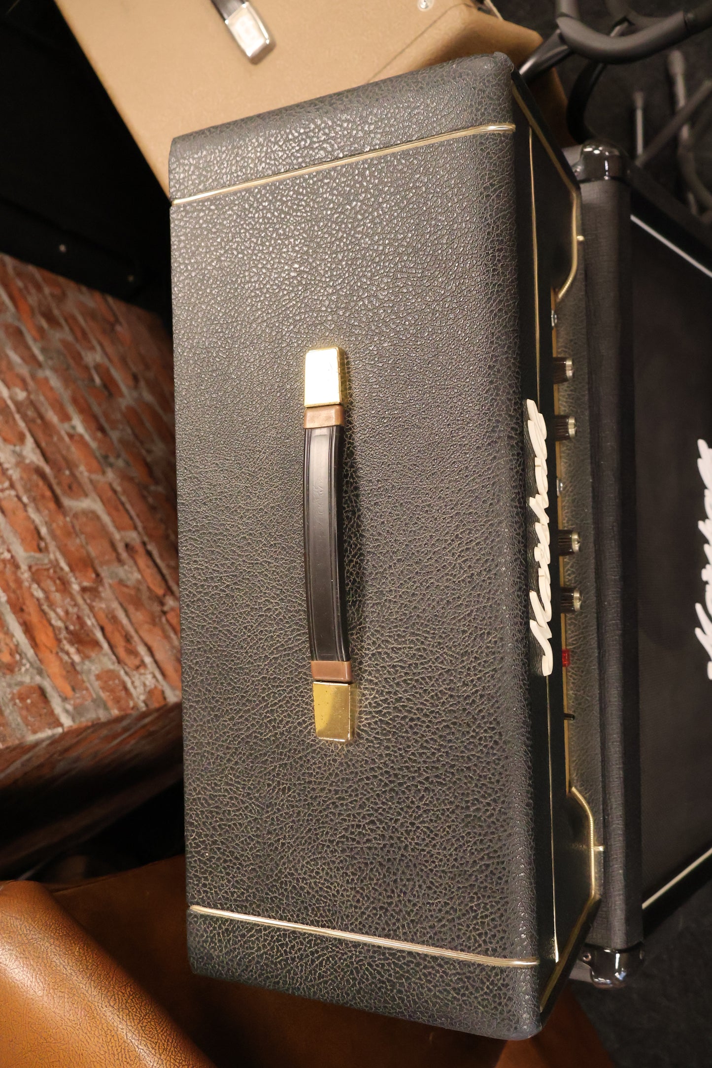 Marshall 1973 Lead and Bass 20 model 7225E (Vintage) 220 volt