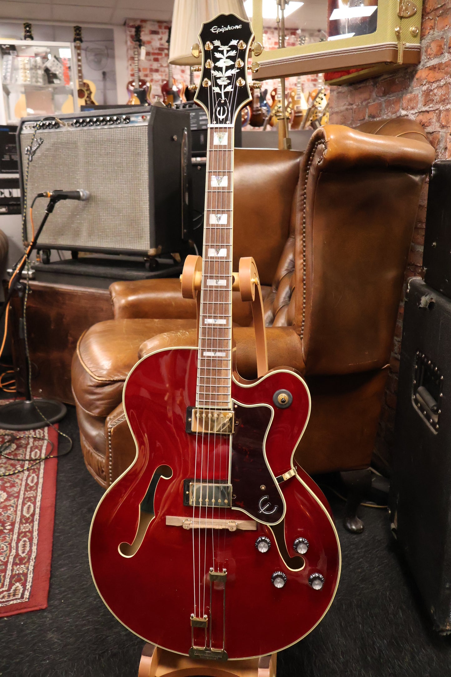 Epiphone Broadway (Incl. Premium Gig Bag) Wine Red
