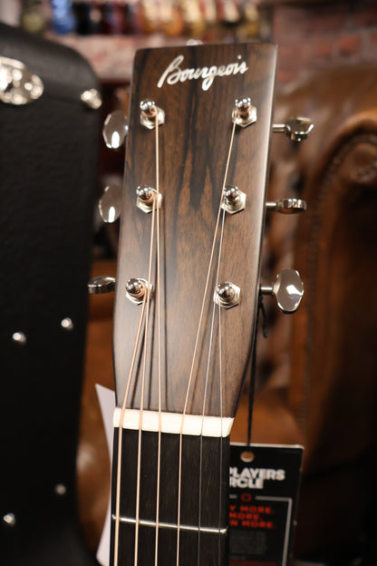 Bourgeois Touchstone DV/TS Vintage Dreadnought ( Demo store model )