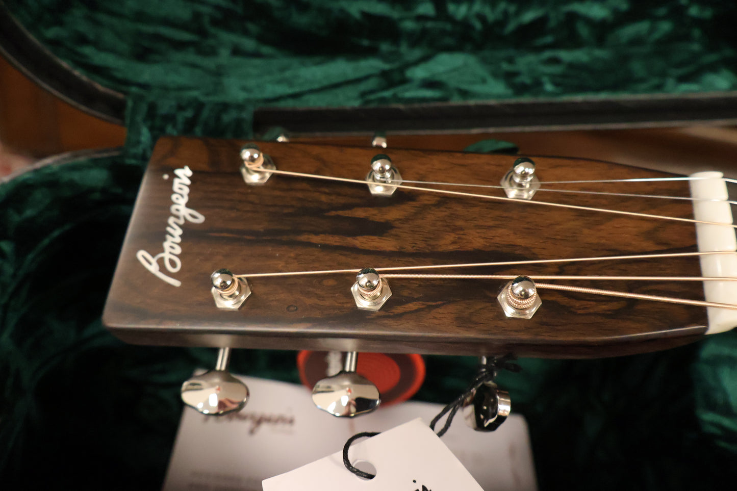 Bourgeois Touchstone DV/TS Vintage Dreadnought ( Demo store model )