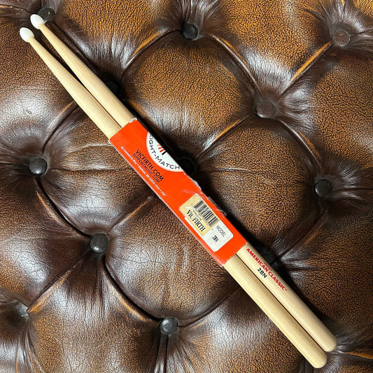 Vic Firth Hickory 2B Nylon