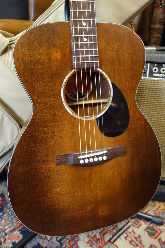 Eastman PCH1-OM  Orchestra Model Classic Solid Spruce top