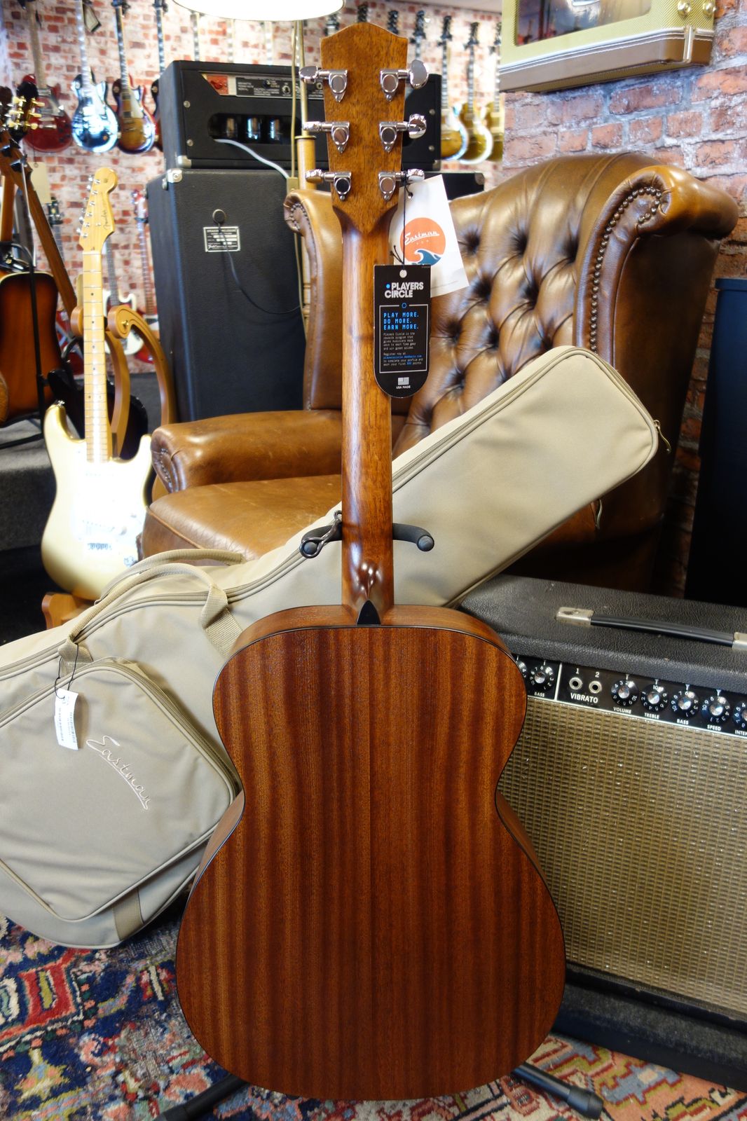 Eastman PCH1-OM  Orchestra Model Classic Solid Spruce top