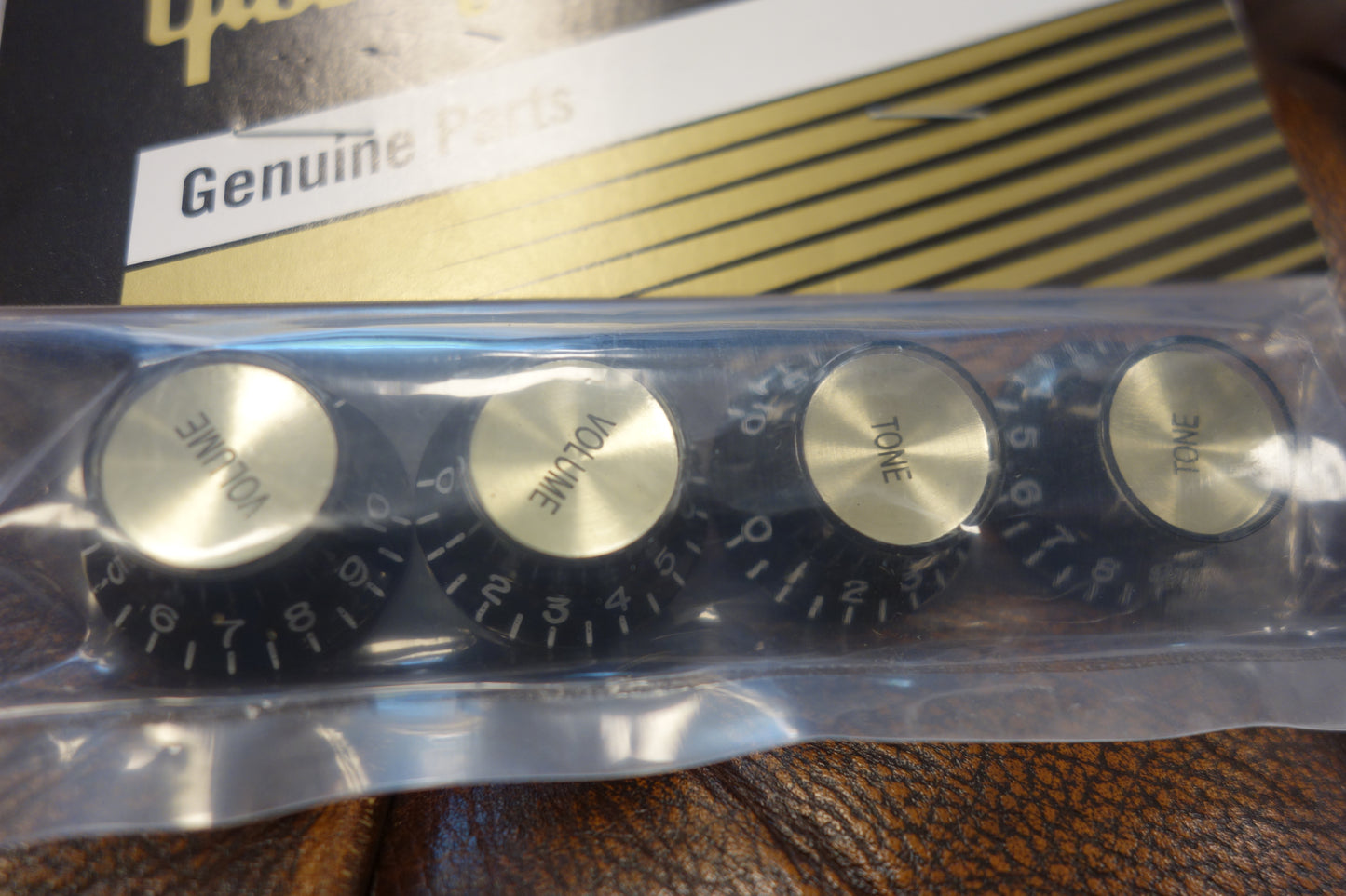 Gibson PRMK-020 Top Hat Knobs w/ Gold Metal Insert (Black) (4 pcs.)