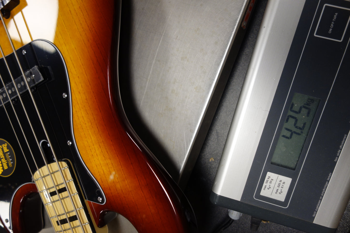 Sire Basses V7 V 2nd Gen Series Marcus Miller swamp ash 4-string