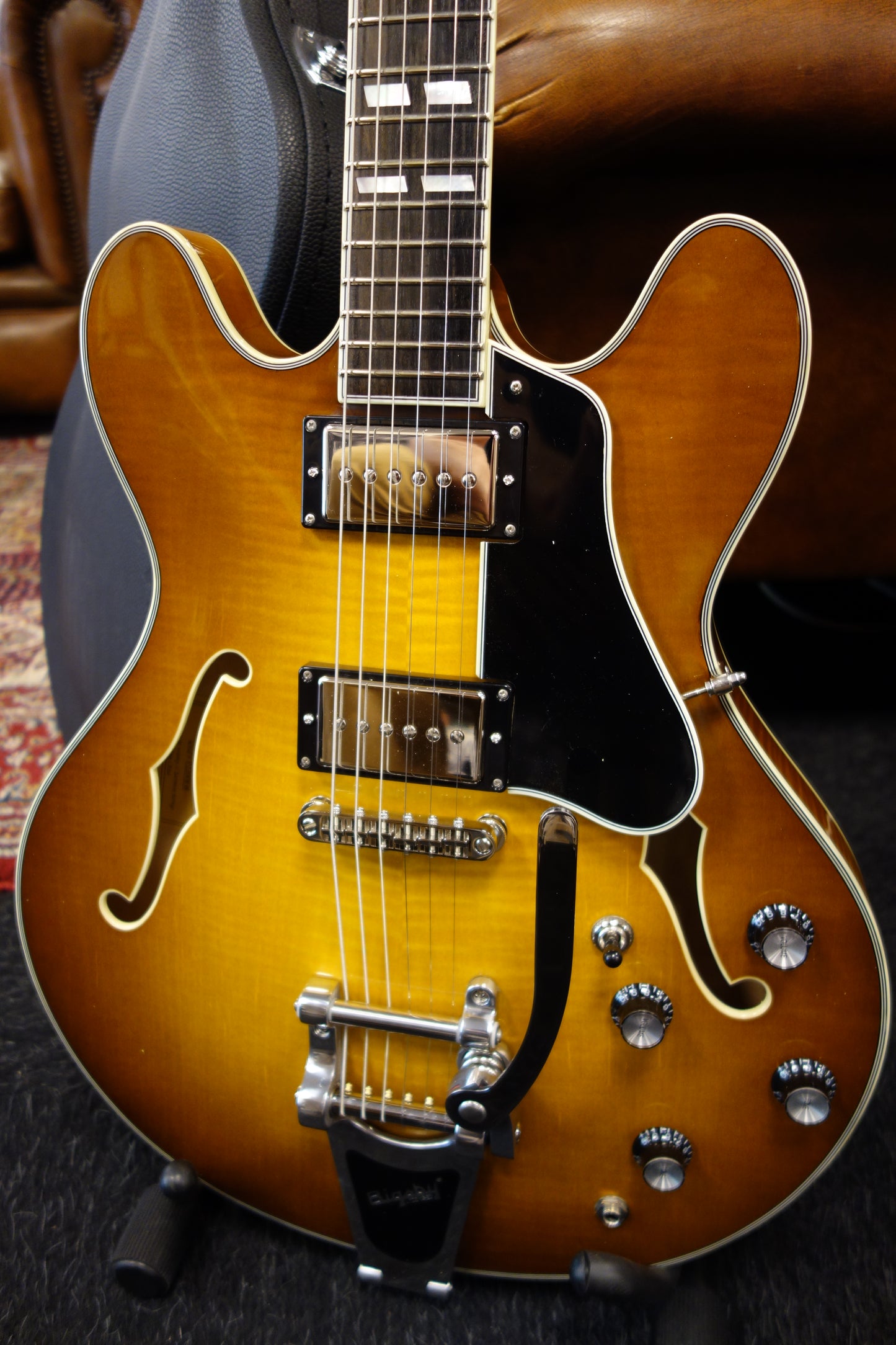 Eastman T486B Goldburst Bigsby
