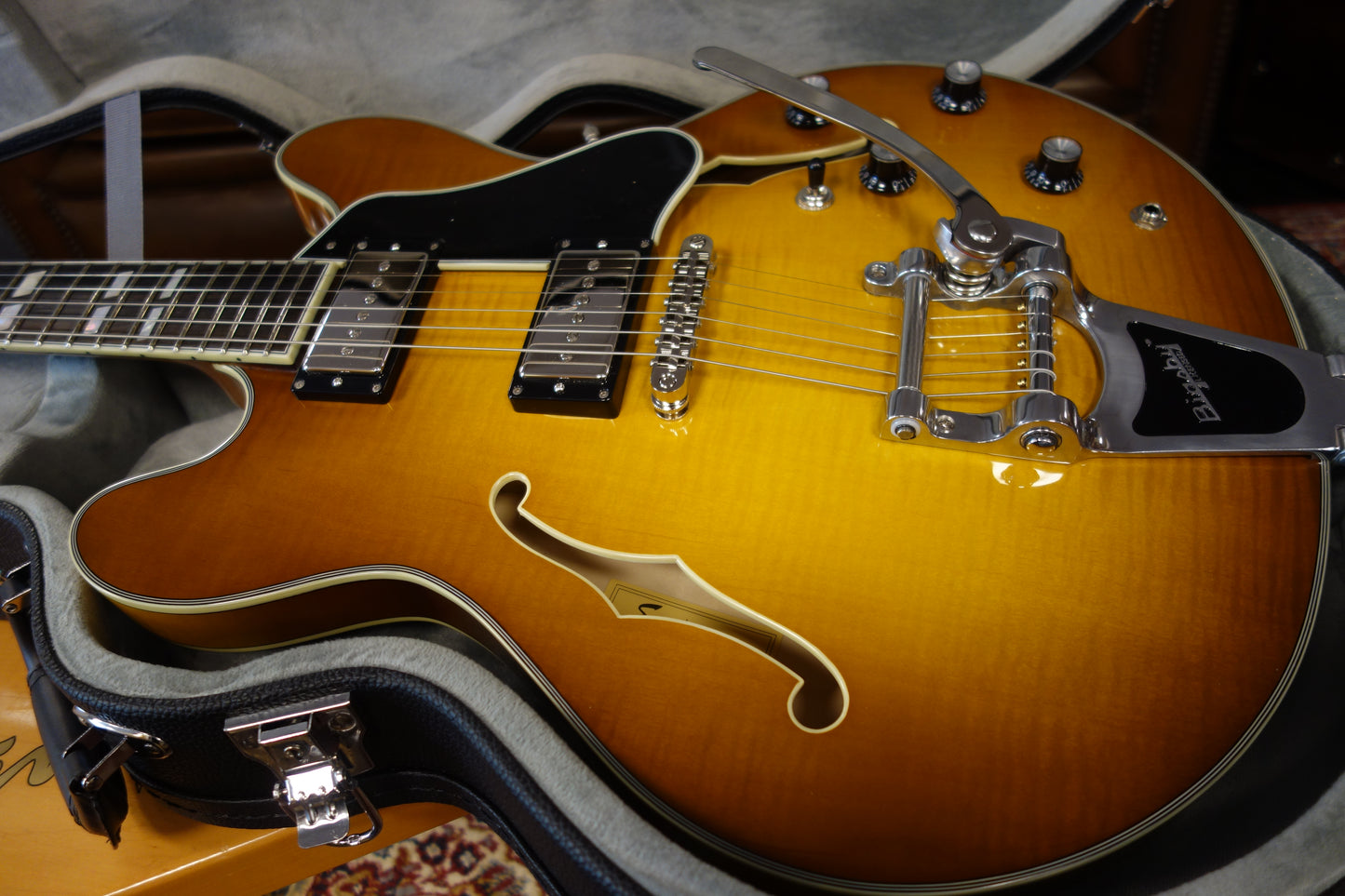 Eastman T486B Goldburst Bigsby