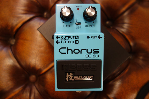 Boss CE-2W Waza Chorus Effectpedaal – Dirk Witte