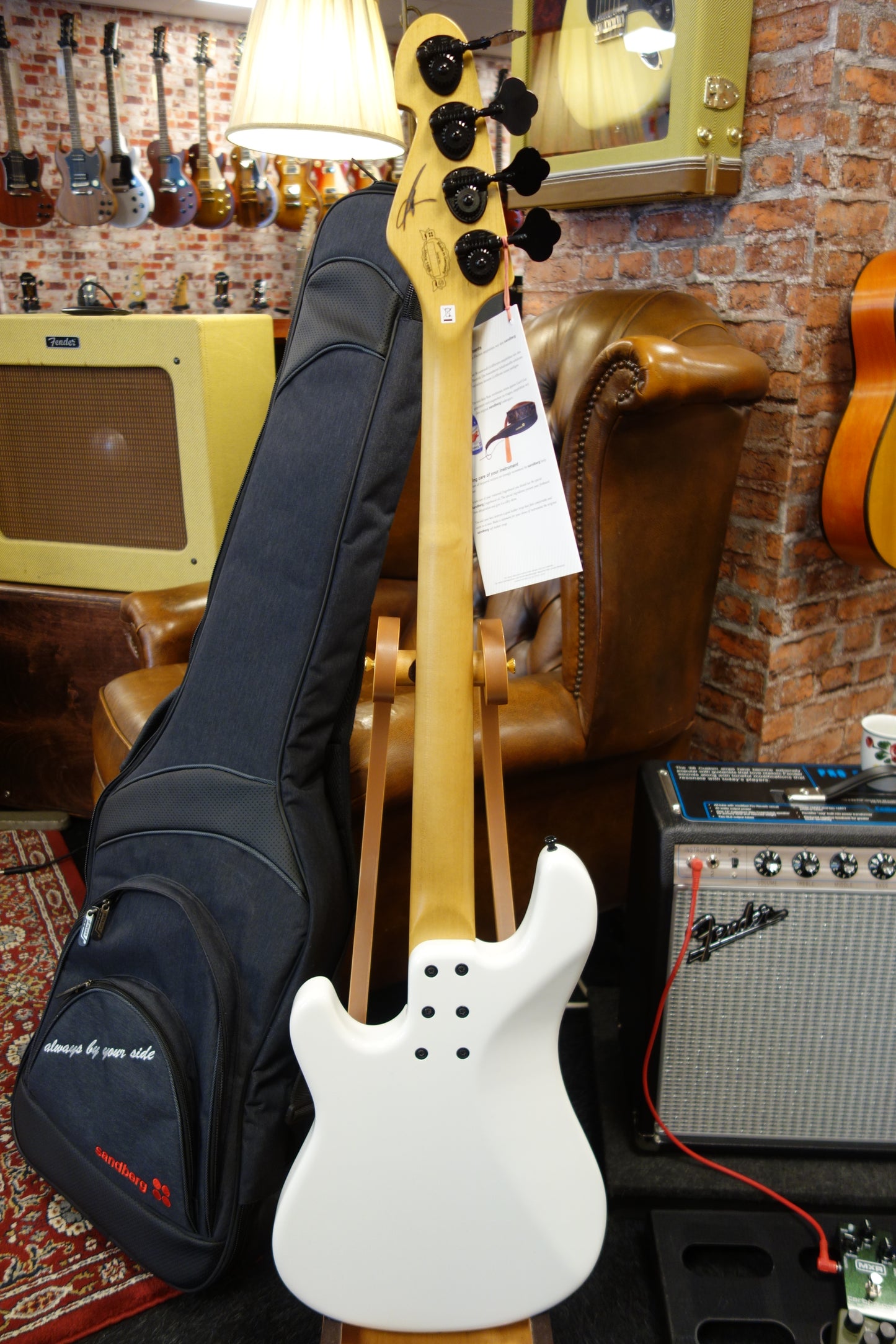 Sandberg California II Martin Mendez Signature Soft Aged White