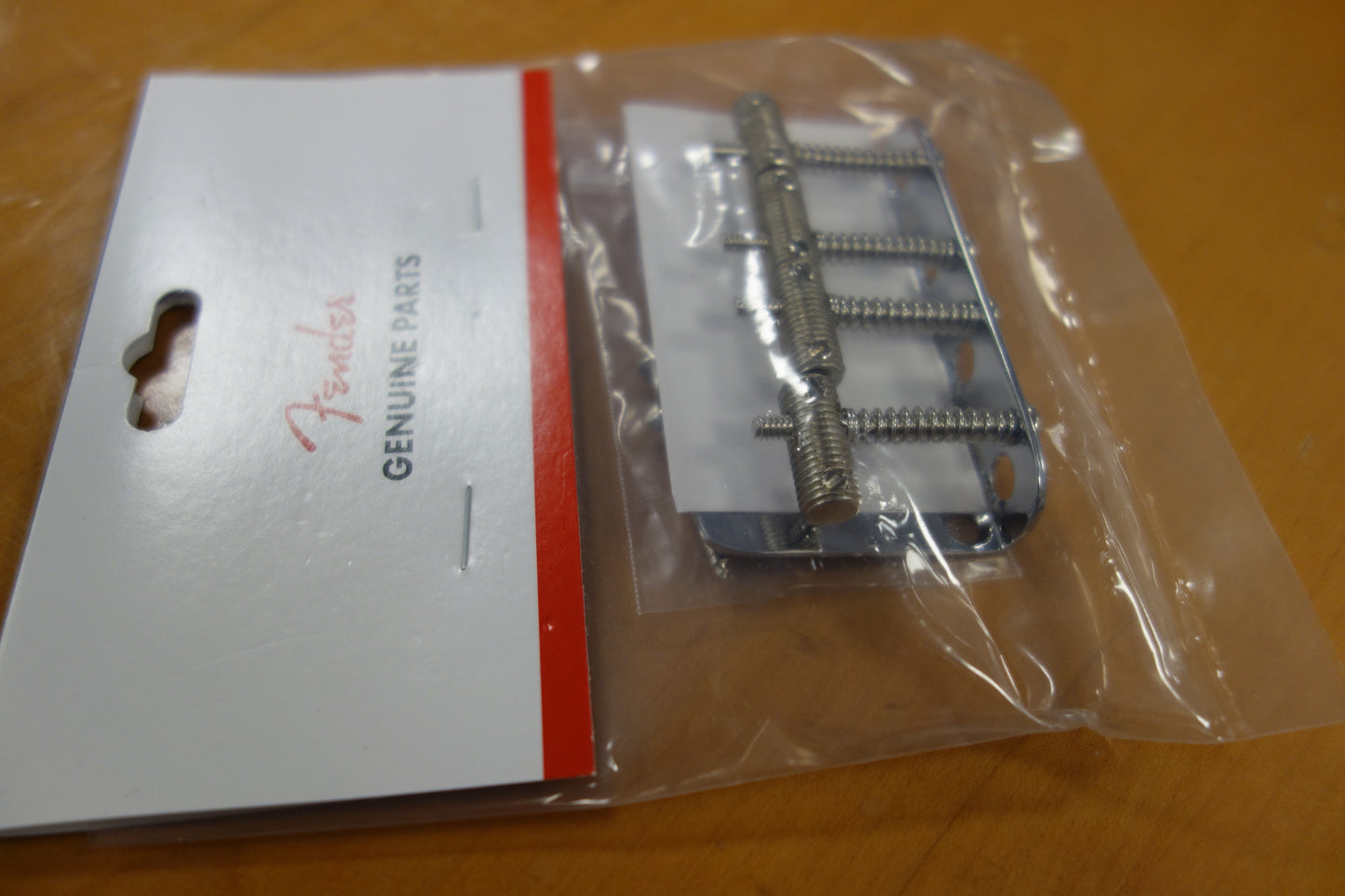 Fender Pure Vintage Bass Bridge Assembly, Nickel/Chrome