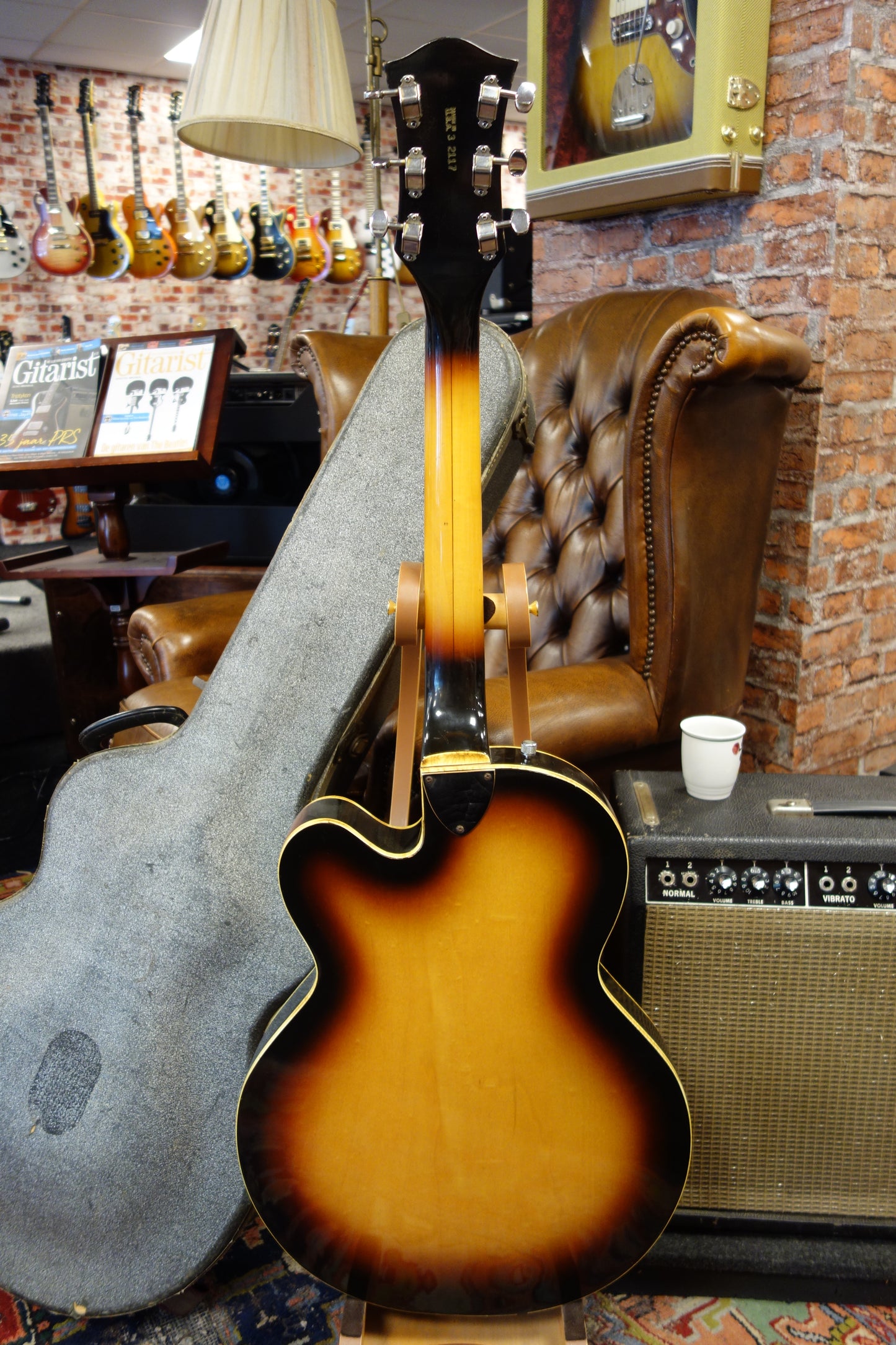 Gretsch 1972 model 7560 Double Anniversary Sunburst OHSC
