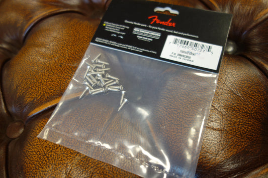 Fender Pickguard/Control Plate Mounting Screws (24) (Chrome)