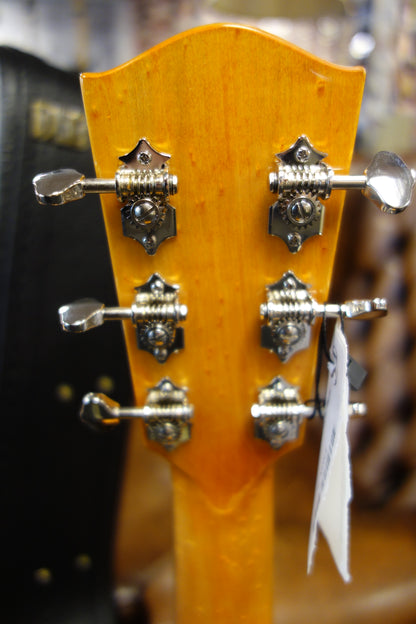 Eastman E16SS-TC-LTD slope-shoulder dreadnought limited