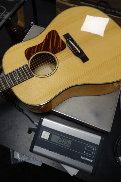 Eastman E16SS-TC-LTD slope-shoulder dreadnought limited