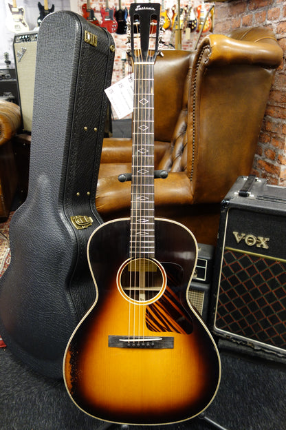 Eastman E20OOSS/V-SB Antique Varnish OO model