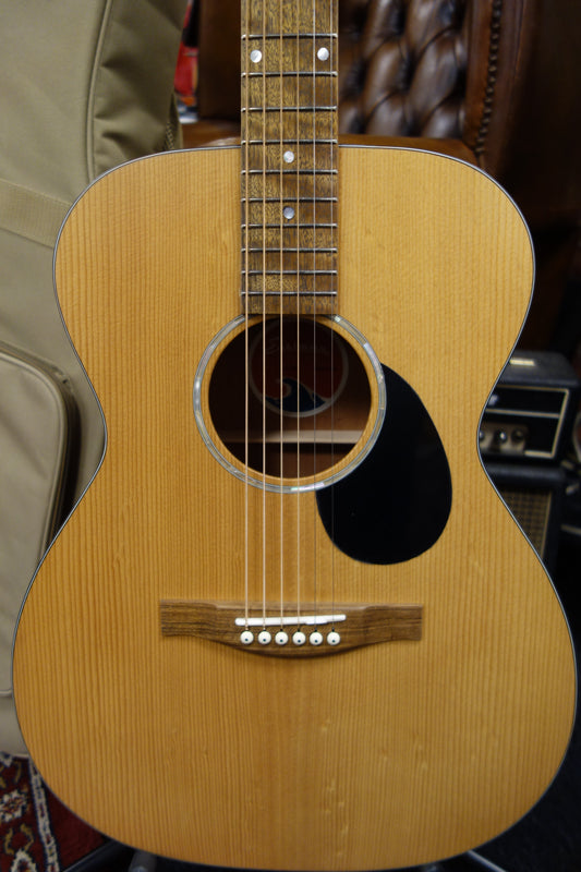 Eastman PCH1-OM Orchestra Model Solid Spruce top